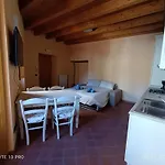 Mattia Apartment *